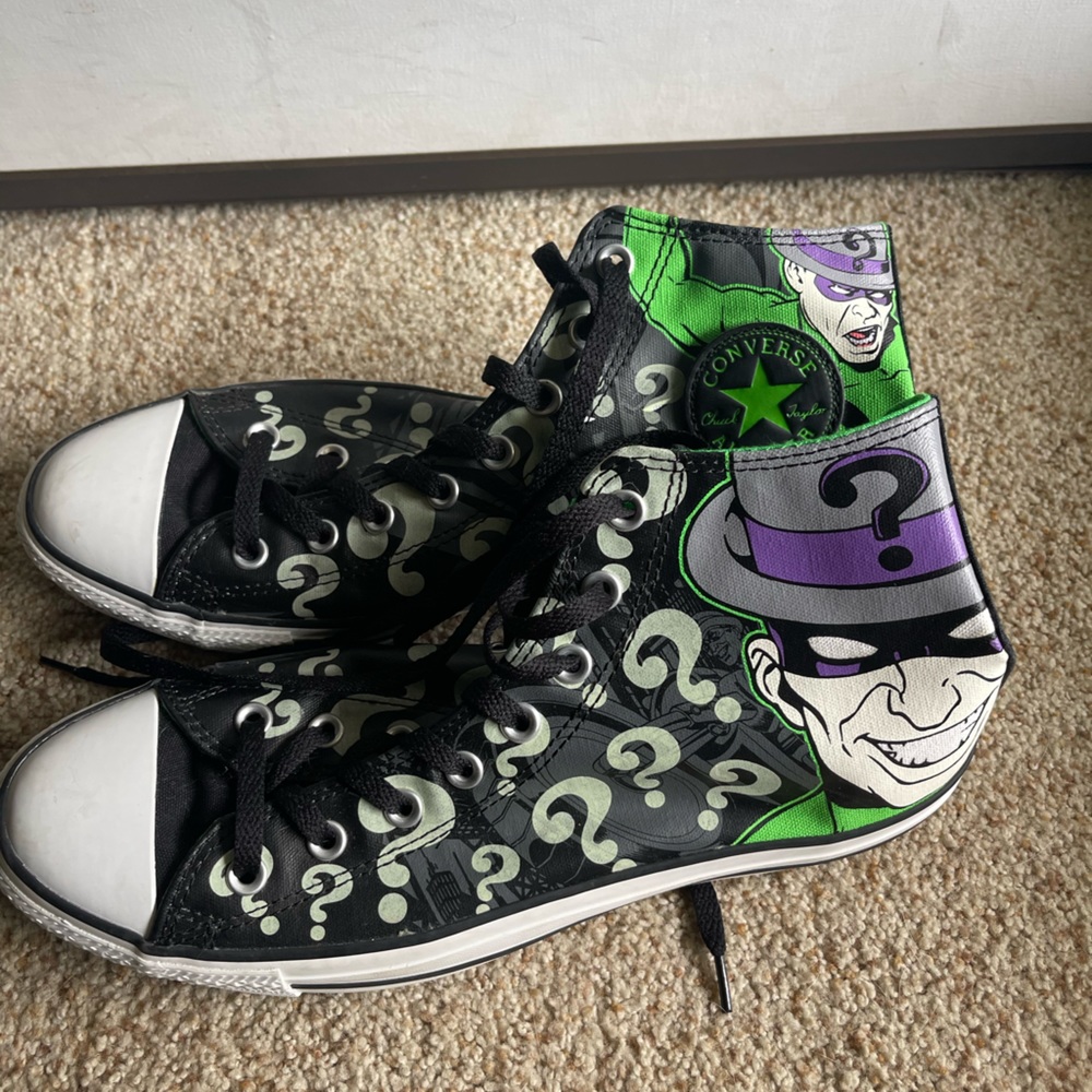 Converse Chuck Taylors:All Star Sneakers Men’s 10: Dark Night Rise: The Riddler